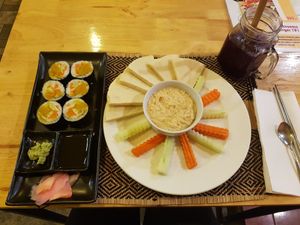 Pitta & Hummus.. Sushi with Pumpkin at Vegan Heaven in Chiang Mai
