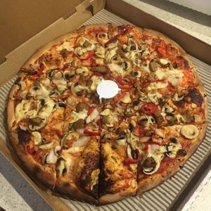 Vegan toscana at Sonny's Pizza Bar in Klemzig