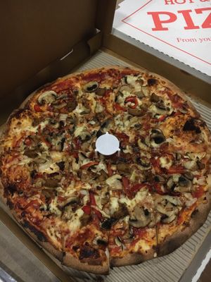 Toscana (BBQ chicken)  at Sonny's Pizza Bar in Klemzig