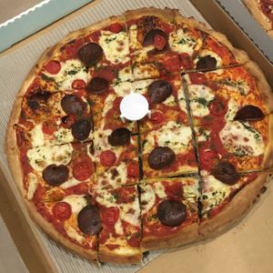 Vegan margarita with vegan chorizo at Sonny's Pizza Bar in Klemzig