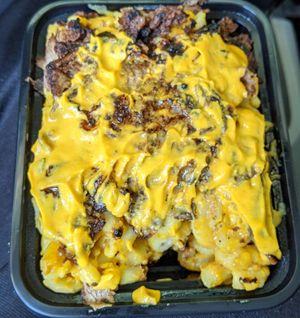 7/6/20 OM-MF-G!! Philly cheez steak Mac & Cheez!! 💣😋💣😋 at The Veg Hub in Oakland