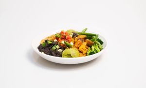 Fiesta Bowl
Quinoa, Beans, Garlic, Guacamole, Salsa, Scallions, Seasonal Veggies, Himalayan salt with a side of chips for dipping. at Juice 2 U in Pompano Beach