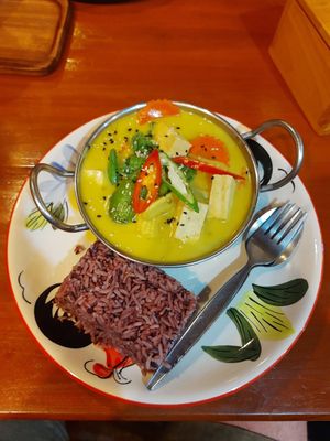 Green curry at Happy Veggie in Koh Lanta