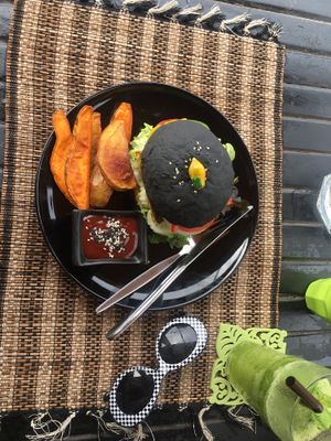 Tofu burger at Happy Veggie in Koh Lanta