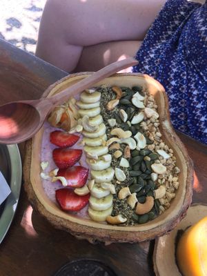 Heart mixed berry smoothie bowl at Happy Veggie in Koh Lanta