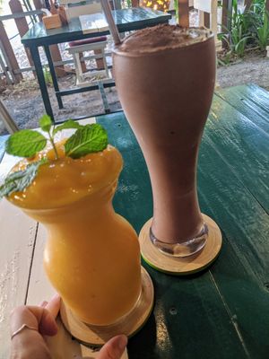 Mango smoothie and energizer smoothie at Happy Veggie in Koh Lanta