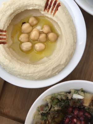 hummus at Mish Mish in Alicante