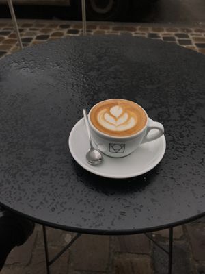 Flat white   at Mok in Brussels
