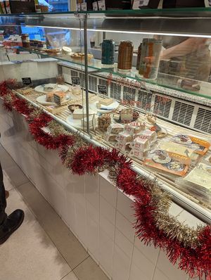 vegan cheese counter #Veganuary at Jay & Joy in Paris