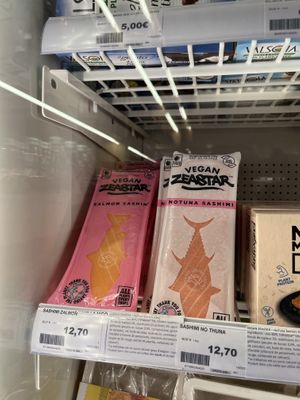 vegan salmon and tuna  #Veganuary at Jay & Joy in Paris