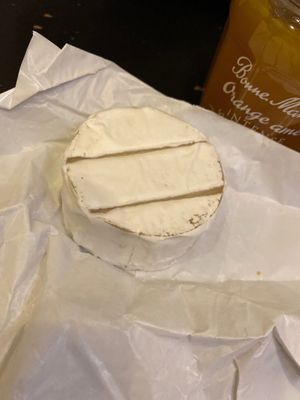 Jil  at Jay & Joy in Paris