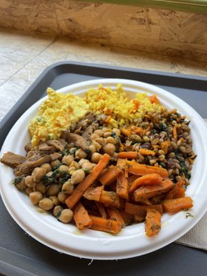 a bit of everything (12.20€)  at Semi di Sesamo in Aosta