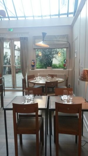 lots of light at Niebe in Paris