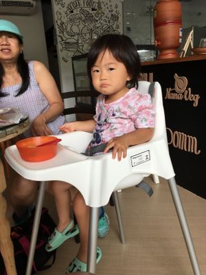 Cadeira para crianças  at Veganza Emporio in Salvador