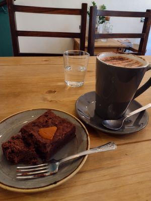 Ginger brownie and oat hot chocolate at Cascara in Bath