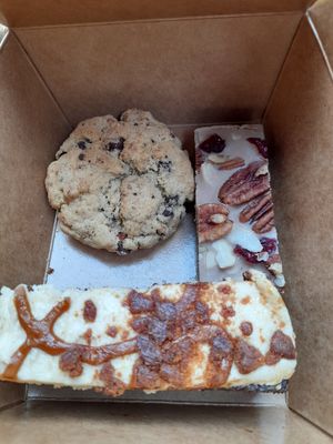 Some cakes to go at Cascara in Bath