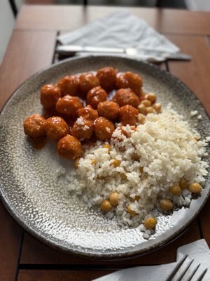 Bulgur meatballs and chickpea rice   at Vegan Istanbul in Istanbul