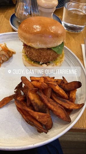 Tempeh burger  at Judy in Paris
