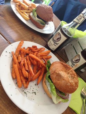 Burger & Sweetpotato Fries at Nimm's Grun in Darmstadt