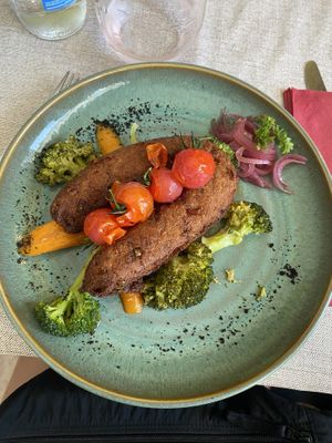 Vegan sausage and veggies  at Metamorphosis in Sintra