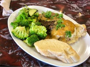 Lentil ‘meatloaf’ with mashed potatoes and gravy at Sanctuary Vegan Cafe in Knoxville