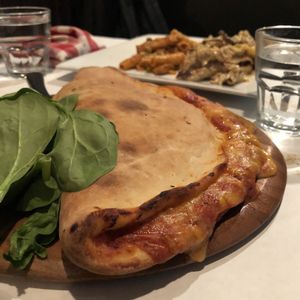 Calzone Pasquale (avec extra fromage) at Vegano in Montreal