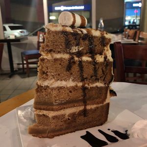 Gâteau Pumpkin Spice Latte at Vegano in Montreal