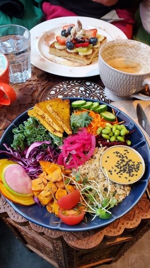 Bol dragon sur quinoa at Olistik in Drummondville