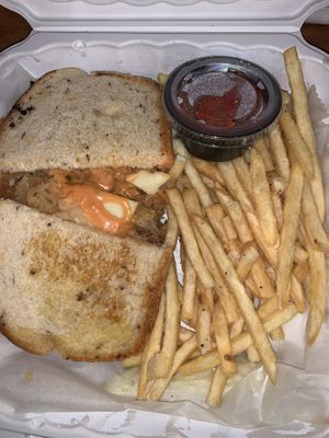 Vegan Reuben  at The Hollow in Albany