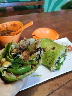 Hashbrowns, chickpeas, mushrooms with sofritas veggies, and fresh spinach 🌱 at Tiki Fresh Food in Puerto Penasco