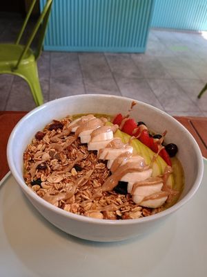 Matcha bowl 🍵💚 at Tiki Fresh Food in Puerto Penasco