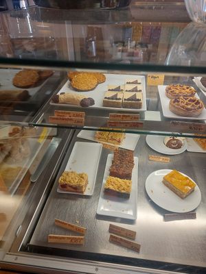Beispiel Kuchentheke at Muellers Cafe in Schwerin