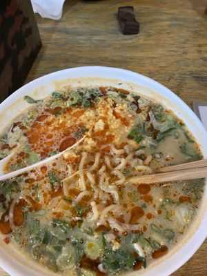ramen tantanmen, estaba ok. spicy pero no tenia mucho sabor. 3/5  at V-Ramen - Alvaro Obregon in Mexico City