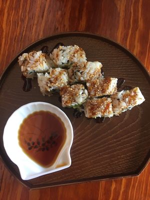 Rolls de avocado y pepino  at V-Ramen - Alvaro Obregon in Mexico City