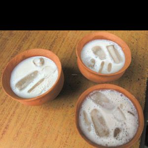 doodh cola at Balwant Singh's Eating House in Kolkata