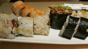 inside out rolls, gunkan, futo maki at MakiMaki Sushi Green in Cologne