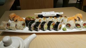 sushi mix at MakiMaki Sushi Green in Cologne