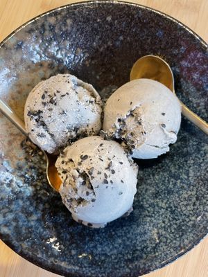 Sesame ice cream   at MakiMaki Sushi Green in Cologne