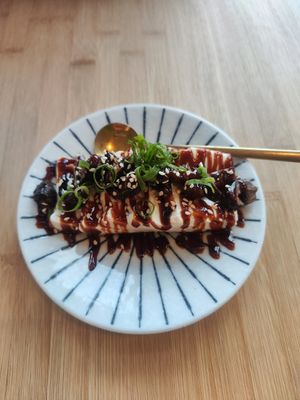 Appetizer with tofu and mushrooms at MakiMaki Sushi Green in Cologne