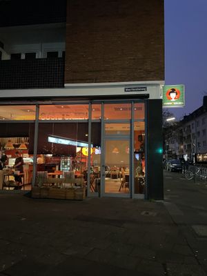 Outside #Veganuary at MakiMaki Sushi Green in Cologne