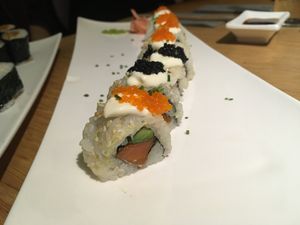 Vegan salmon & cavier sushi at MakiMaki Sushi Green in Cologne