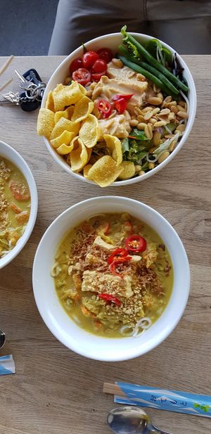 Laksa and salad at Pineana - Pineapple Crush in Avalon Beach