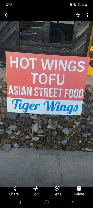 Sign at Tiger Wings in San Antonio