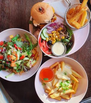 Kapsalon, glutenfree burger and cheeze fries - so delicious!!! at Mooshka in Amsterdam