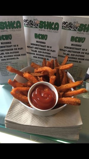 Sweet potato fries at Mooshka in Amsterdam