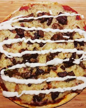 Shoarma pizza at Mooshka in Amsterdam