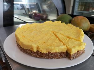Raw mango cake at Mooshka in Amsterdam