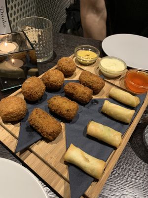 Snack platter at Mooshka in Amsterdam