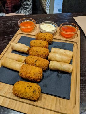 Croquettes and spring roles at Mooshka in Amsterdam