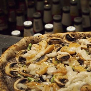 Vegan pizza at Le Agavi in Trieste